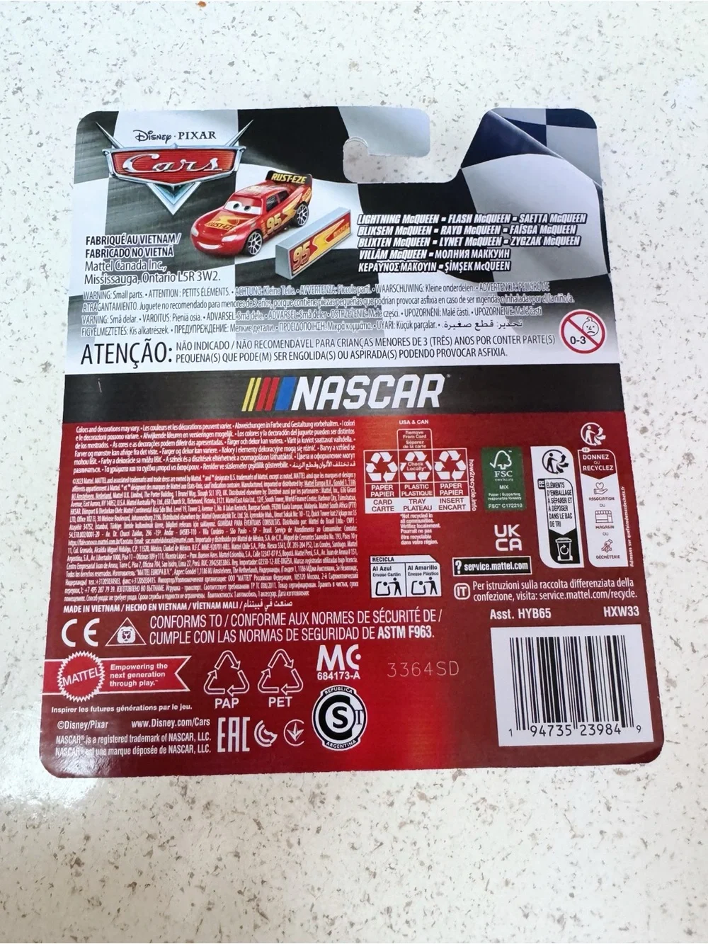 Disney Pixar Cars NASCAR Metal Series Lightning McQueen Rusteze #95 Die Cast New